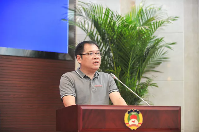 下好四步棋，以產(chǎn)業(yè)發(fā)展戰(zhàn)略統(tǒng)籌協(xié)調(diào)產(chǎn)業(yè)扶貧 高質(zhì)量發(fā)展