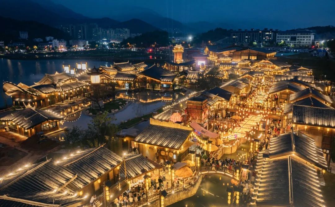 文化圣地·康養(yǎng)仙境——《南岳區(qū)文旅產(chǎn)業(yè)高質(zhì)量發(fā)展專(zhuān)項(xiàng)規(guī)劃》